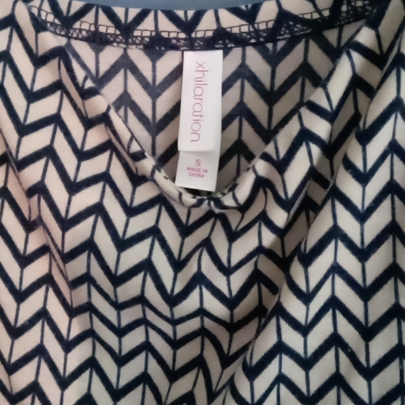 Pattern Dress - Picture 3 of 3